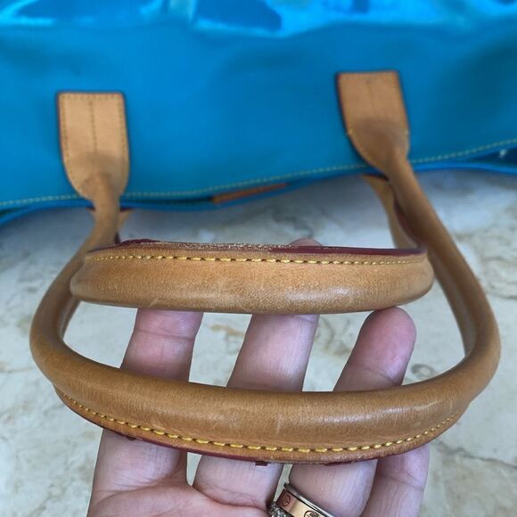 Dooney & Bourke Patent Extra Large Shopper Tote Turquoise Teal - Picture 9 of 14